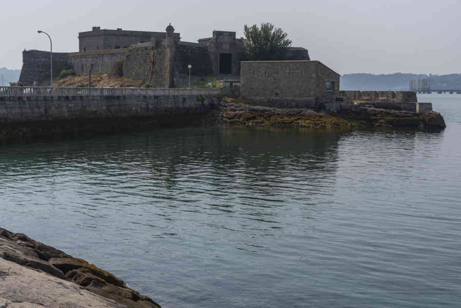 A Coruña 14 - castillo de San Antón.jpg